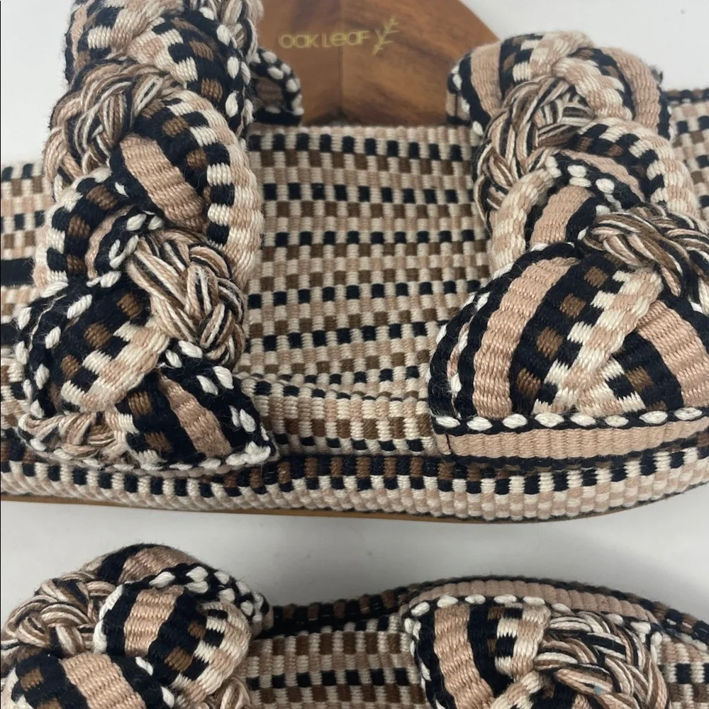 Amambaih Paris Daniela Braided Slip-On Sandals in Black and Tan Size 5.5